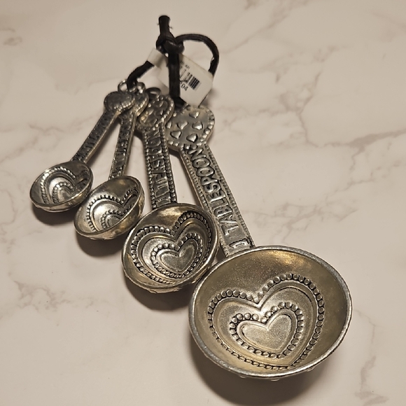 Other - Silver Heart Measuring Spoons NwT